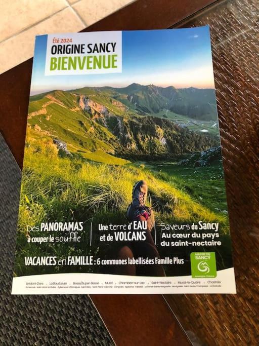 L'instant Present Holiday home Messeix